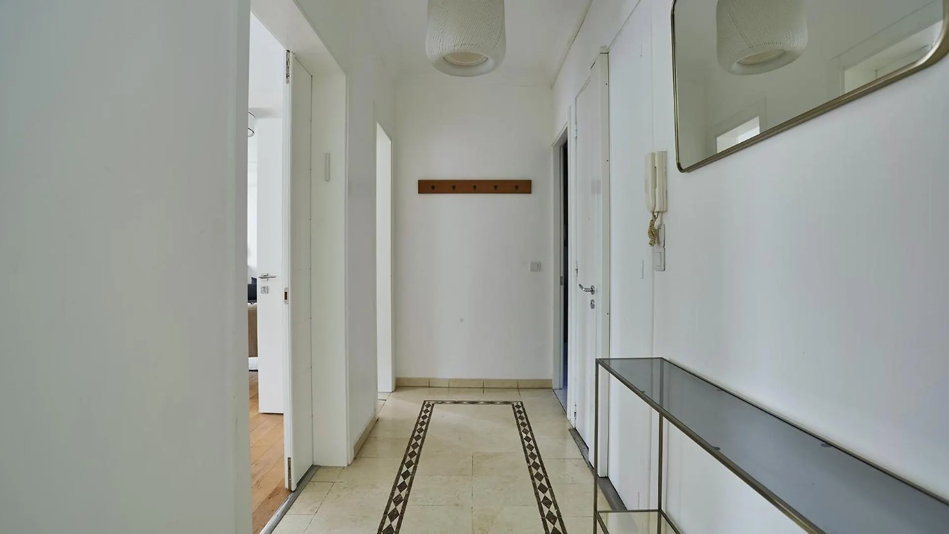 Apartment Center Of Paris Montmartre By Studio Prestige
